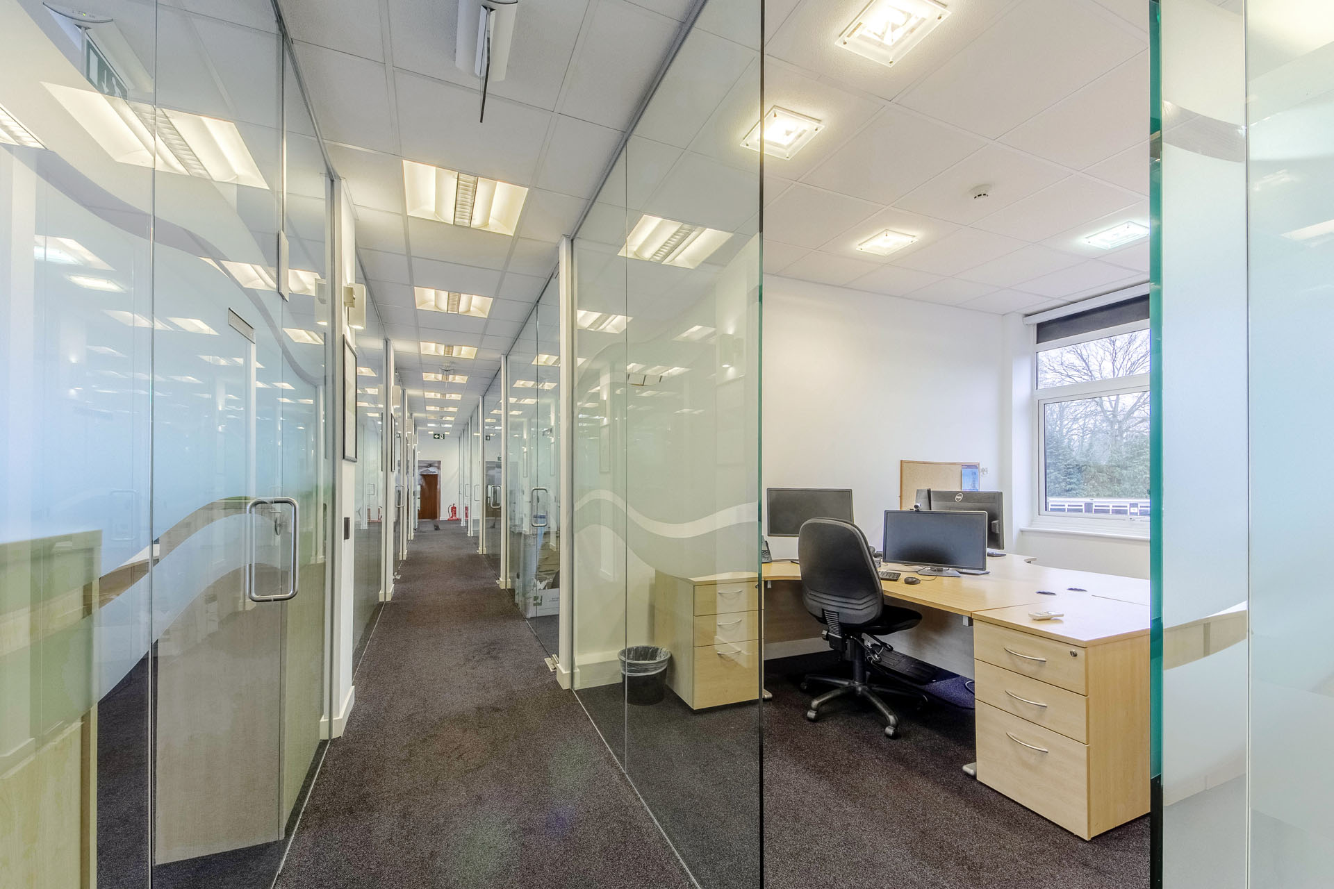 Small Office TO LET Woking